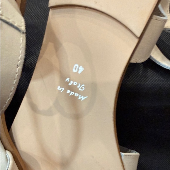 Valentino Cream Sandals with Gold Accent - Picture 10 of 10